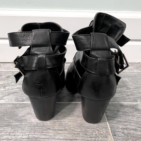 Steve Madden Booties - Picture 2 of 3